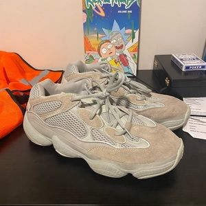 yeezy 500 salt size 10